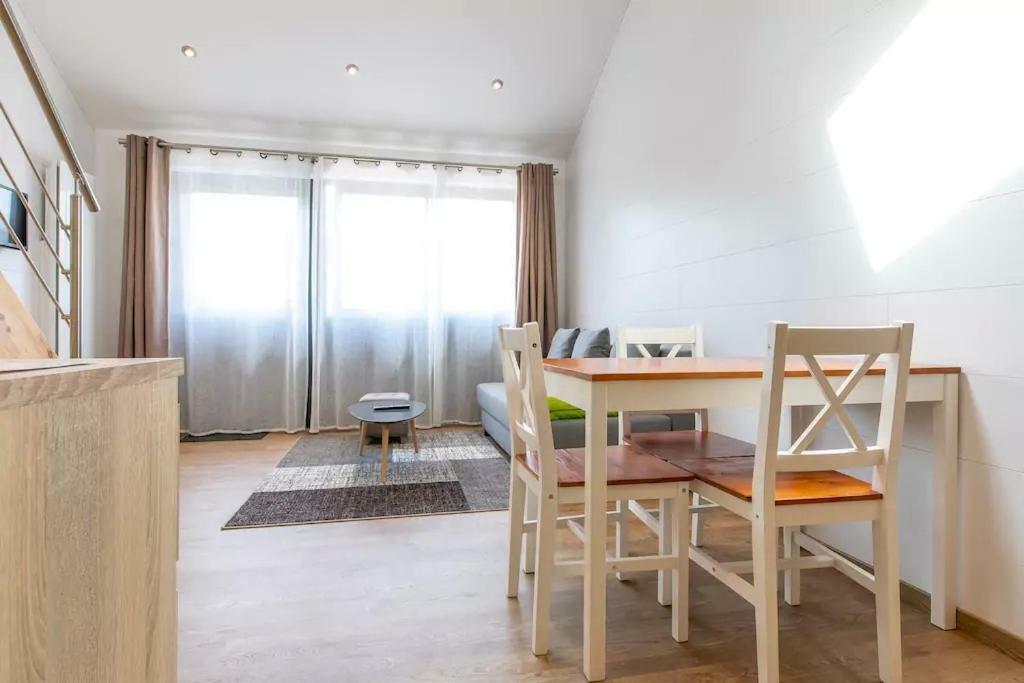 Domaine Des Ecuries - Appartements Meubles A Talloires Ngoại thất bức ảnh