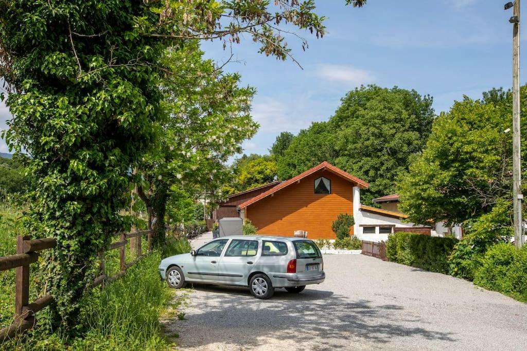 Domaine Des Ecuries - Appartements Meubles A Talloires Ngoại thất bức ảnh