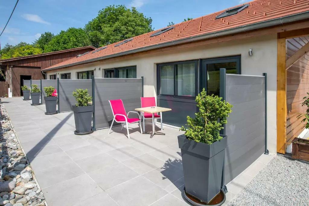 Domaine Des Ecuries - Appartements Meubles A Talloires Ngoại thất bức ảnh
